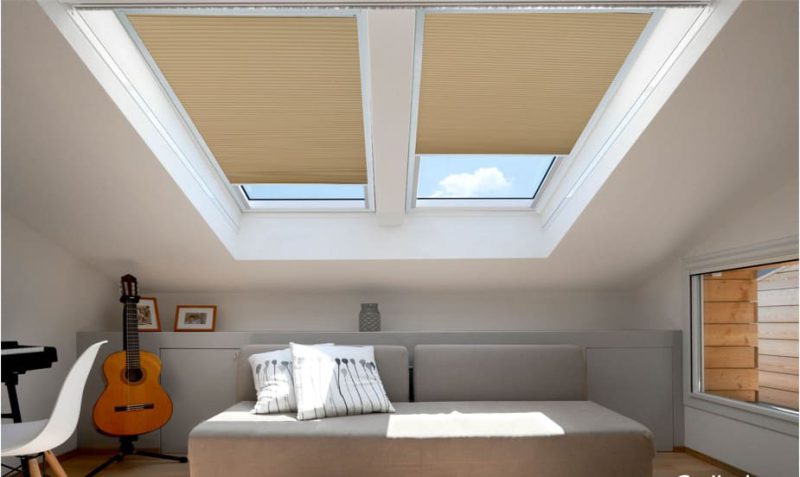 Rèm trần nhà là một loại rèm cửa được lắp đặt ở phần trần nhà